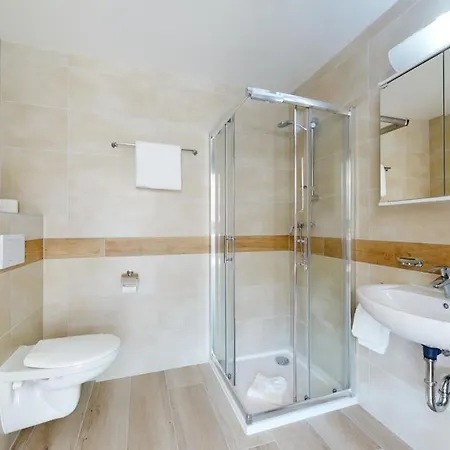 Nonanteneuf - Contactless Check-in 3*