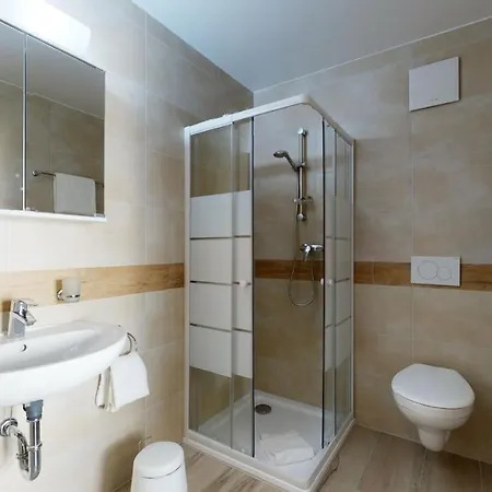 Nonanteneuf - Contactless Check-in 3*