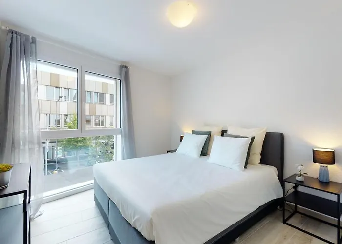 Nonanteneuf - Contactless Check-in 3* אייגל